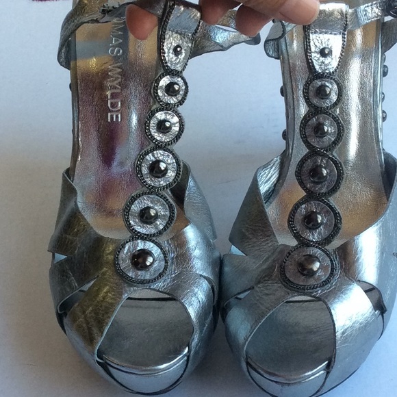 Authentic Thomas Wylde heel/ pumps Sz 6 - Picture 2 of 6